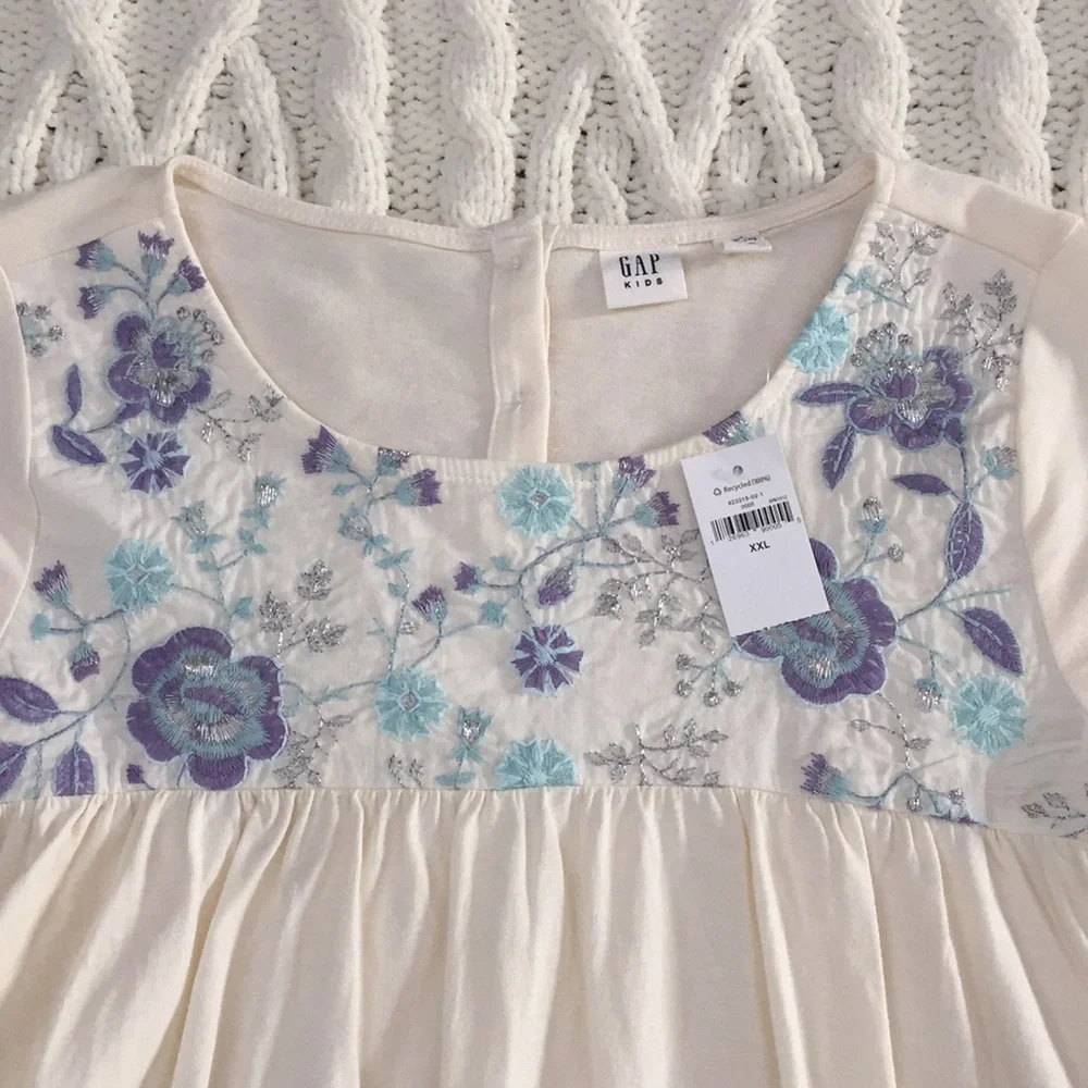 Gap Girls NWT Super Cute Ivory Top Size XXL(14/16)